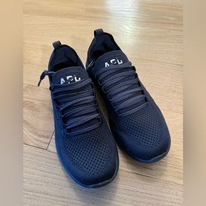 APL TechLoom Breeze in Midnight/Navy Size 7.5W